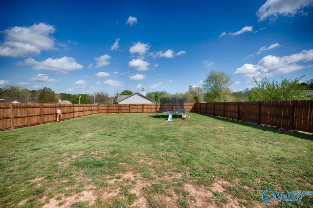 101 Green Lea Lane, New Market, AL 35761