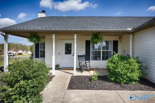 101 Green Lea Lane, New Market, AL 35761