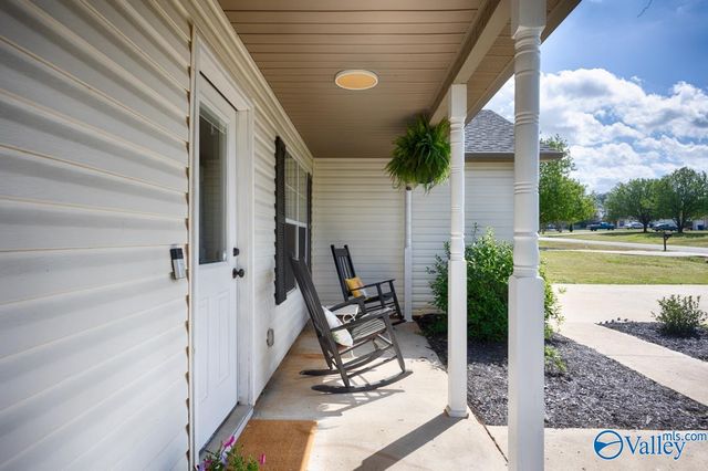 101 Green Lea Lane, New Market, AL 35761