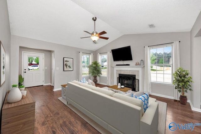 101 Green Lea Lane, New Market, AL 35761