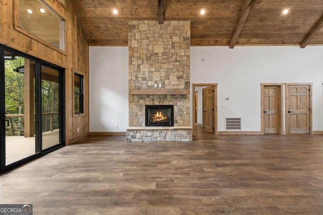 164 Brook Lane, Mineral Bluff, GA 30559