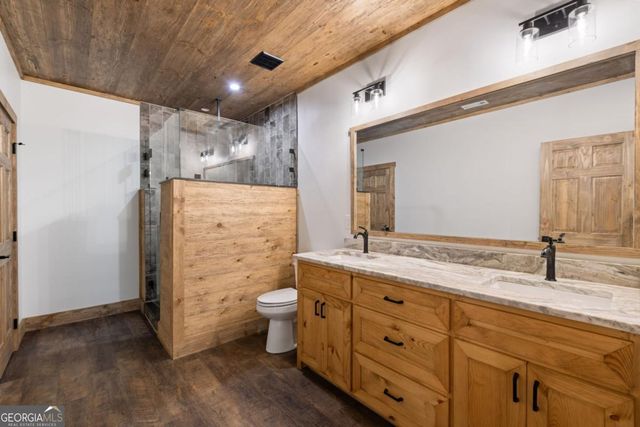 164 Brook Lane, Mineral Bluff, GA 30559