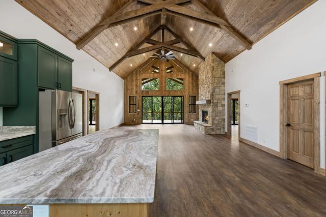 164 Brook Lane, Mineral Bluff, GA 30559