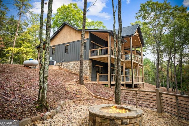 164 Brook Lane, Mineral Bluff, GA 30559