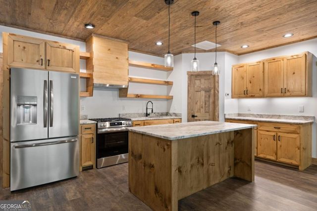 164 Brook Lane, Mineral Bluff, GA 30559