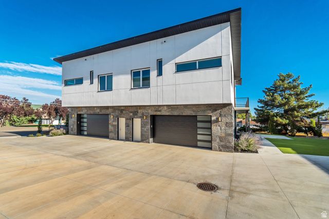 7033 S 300 E, Midvale, UT 84047