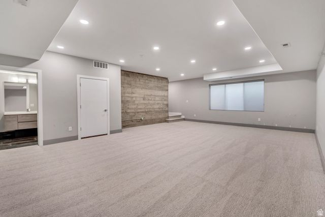 7033 S 300 E, Midvale, UT 84047