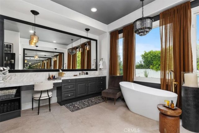 24 Hawthorne Lane, Coto De Caza, CA 92679
