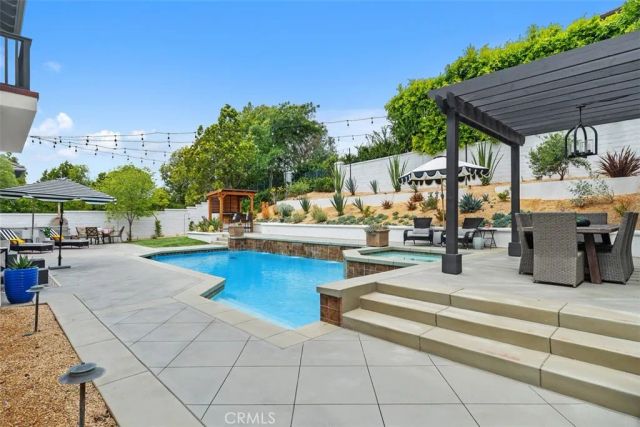 24 Hawthorne Lane, Coto De Caza, CA 92679