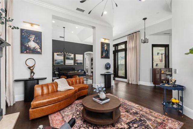 24 Hawthorne Lane, Coto De Caza, CA 92679