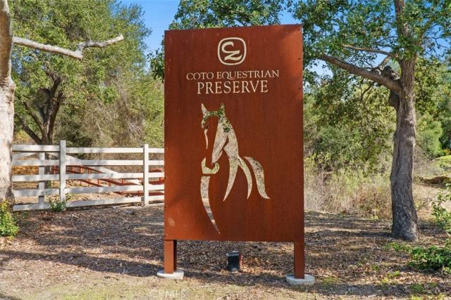 24 Hawthorne Lane, Coto De Caza, CA 92679