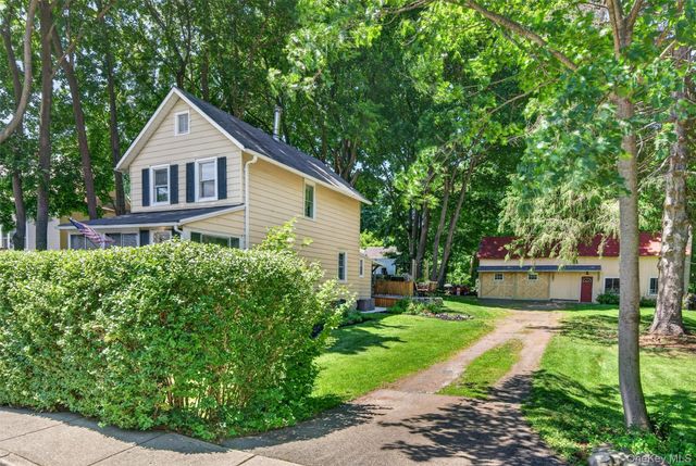 17 Valley Avenue, Central Valley, NY 10917
