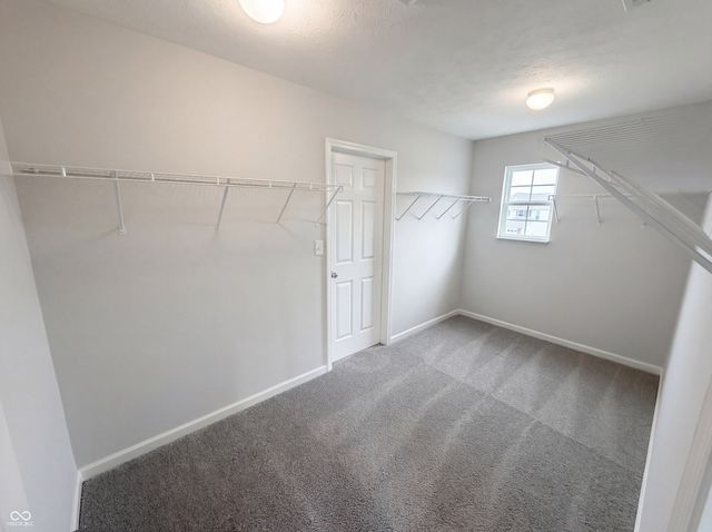 8095 Brookville Way, Avon, IN 46123