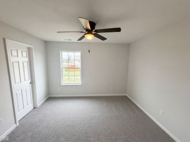 8095 Brookville Way, Avon, IN 46123