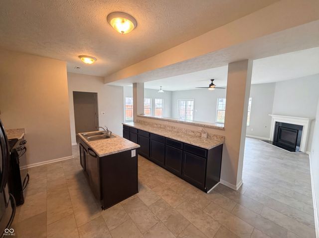 8095 Brookville Way, Avon, IN 46123