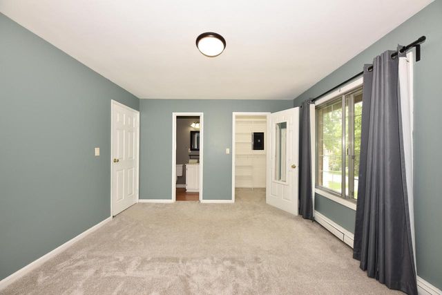 162 Heidel ROAD #5, Thiensville, WI 53092