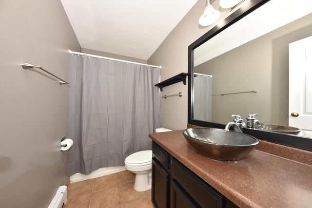 162 Heidel ROAD #5, Thiensville, WI 53092