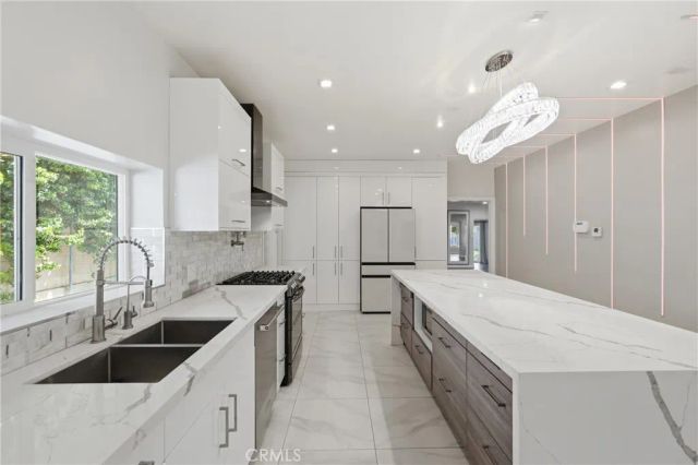 8647 Corbin Avenue, Winnetka, CA 91306