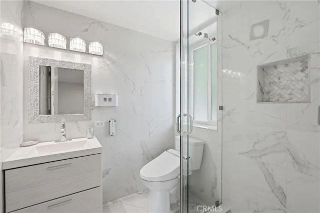 8647 Corbin Avenue, Winnetka, CA 91306