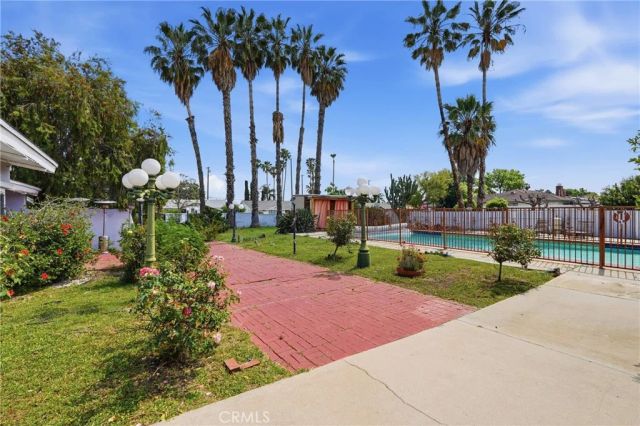 8647 Corbin Avenue, Winnetka, CA 91306