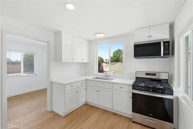 8647 Corbin Avenue, Winnetka, CA 91306