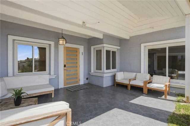 8647 Corbin Avenue, Winnetka, CA 91306
