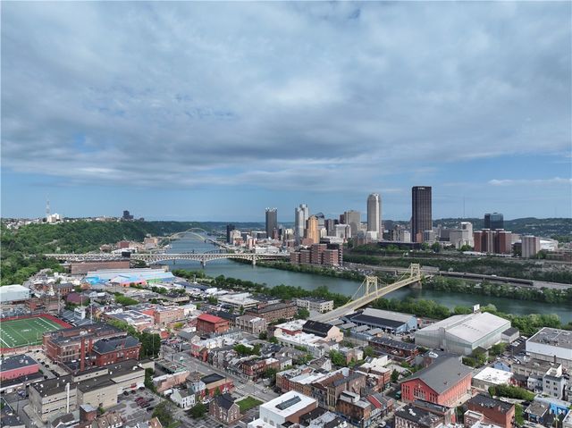 171 S 15th St 303, South Side, PA 15203