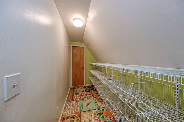 171 S 15th St 303, South Side, PA 15203