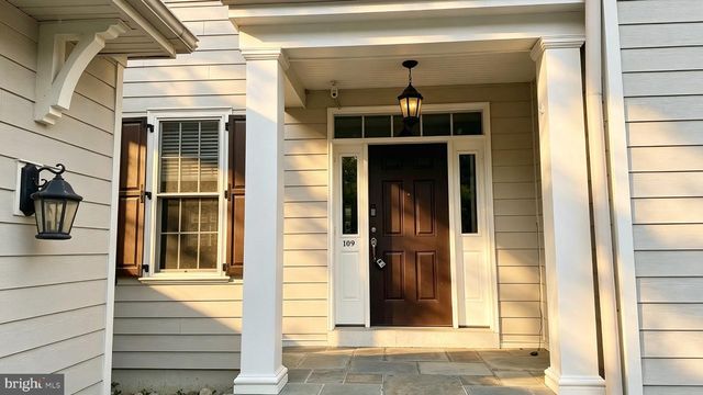 109 BRAEBANK LANE, Bryn Mawr, PA 19010