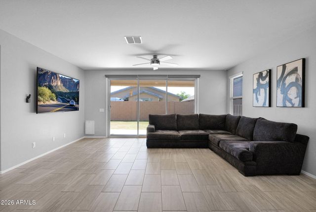 8503 W PEPPERTREE Lane, Glendale, AZ 85305