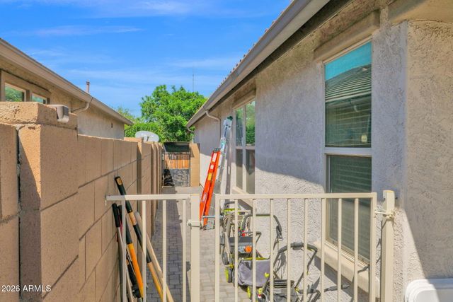 8503 W PEPPERTREE Lane, Glendale, AZ 85305