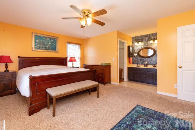 6 Arrowhead Lane, Weaverville, NC 28787