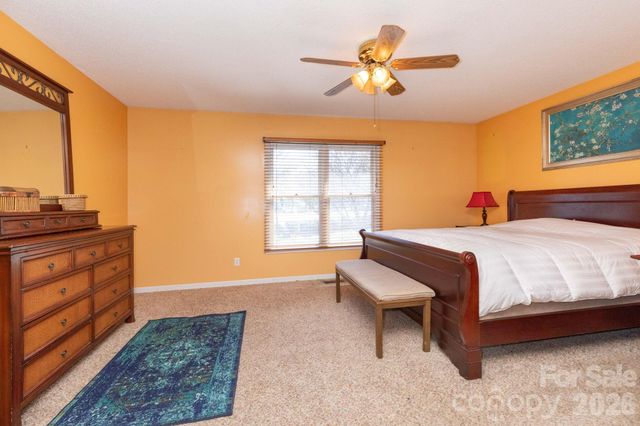 6 Arrowhead Lane, Weaverville, NC 28787