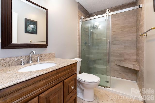 6 Arrowhead Lane, Weaverville, NC 28787
