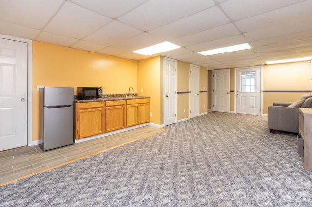 6 Arrowhead Lane, Weaverville, NC 28787