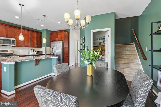 8132 VILLAGGIO DR, Millersville, MD 21108