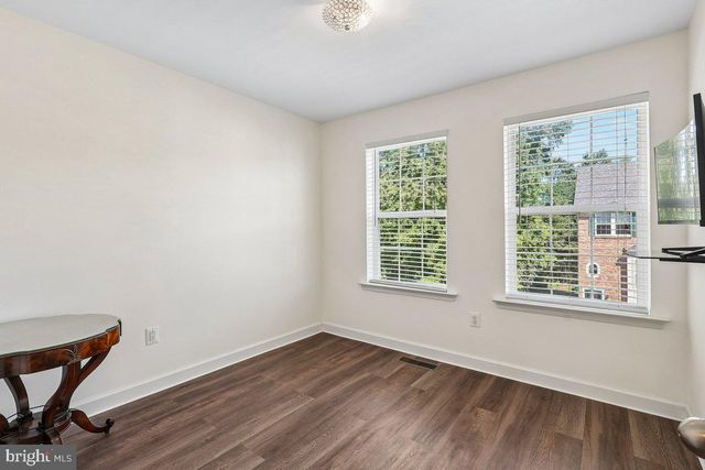 8132 VILLAGGIO DR, Millersville, MD 21108