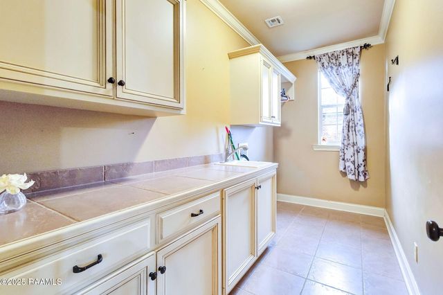 172 Wichita Lane, Opelousas, LA 70570