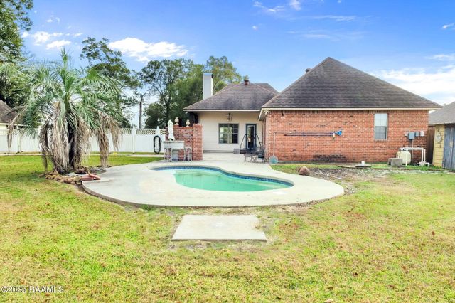 172 Wichita Lane, Opelousas, LA 70570