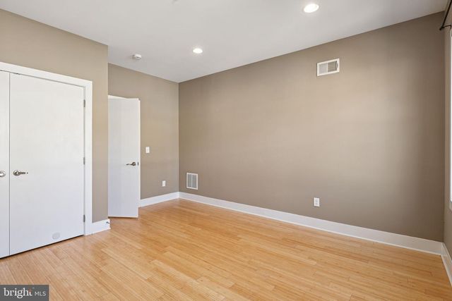 2020 TRENTON AVE, Philadelphia, PA 19125