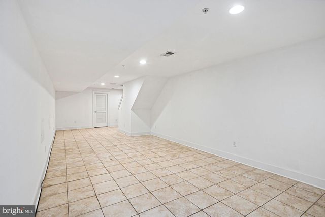 2020 TRENTON AVE, Philadelphia, PA 19125