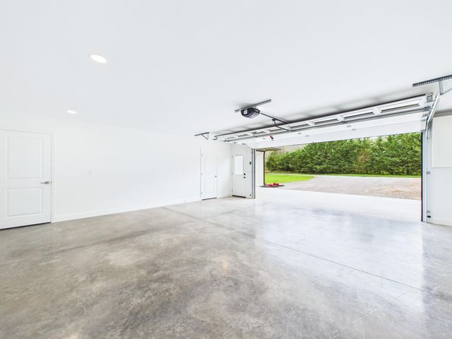 1483 Reagan Valley Road, Tellico Plains, TN 37385