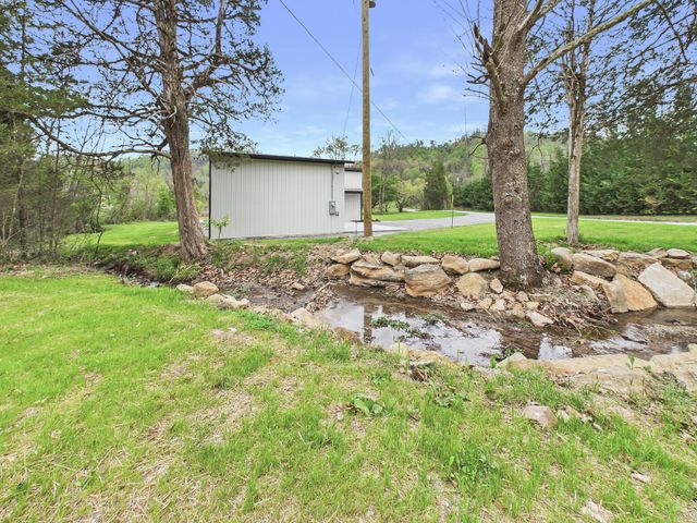 1483 Reagan Valley Road, Tellico Plains, TN 37385