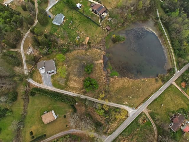 1483 Reagan Valley Road, Tellico Plains, TN 37385