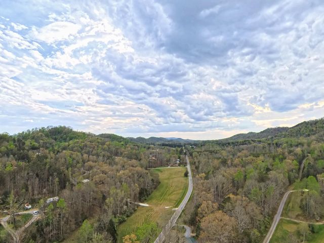 1483 Reagan Valley Road, Tellico Plains, TN 37385