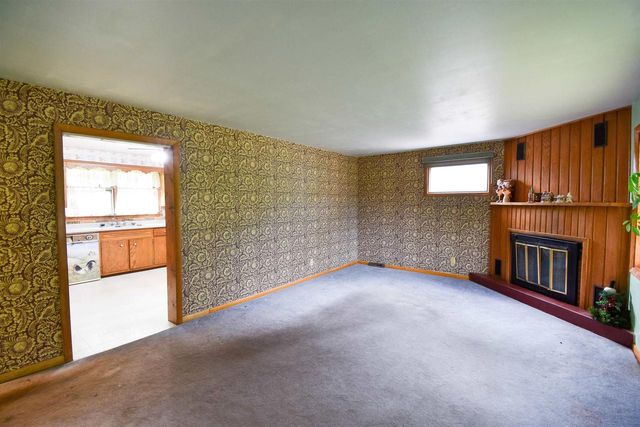 600 WALTER STREET, Stevens Point, WI 54482