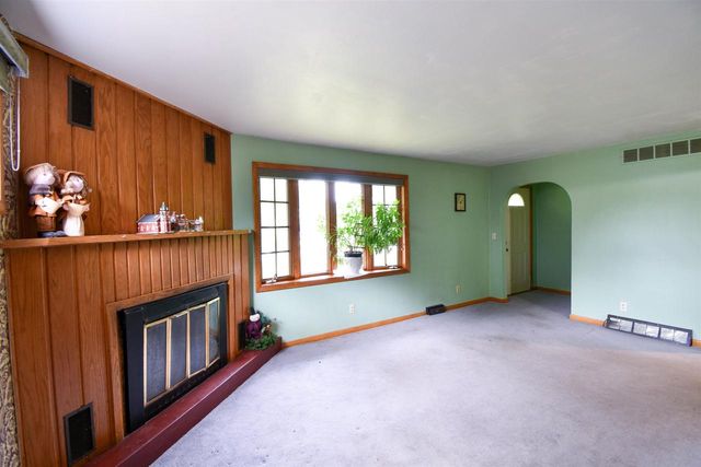 600 WALTER STREET, Stevens Point, WI 54482