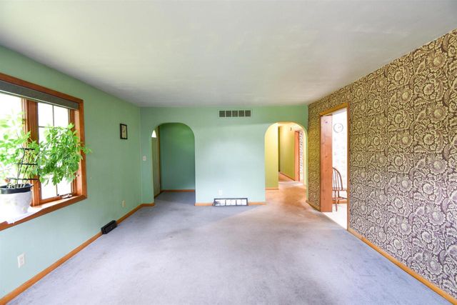 600 WALTER STREET, Stevens Point, WI 54482