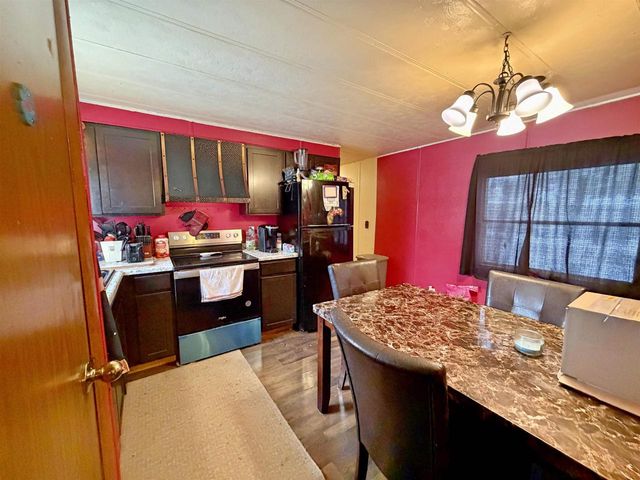 122 Falling Creek Circle, Janesville, WI 53548