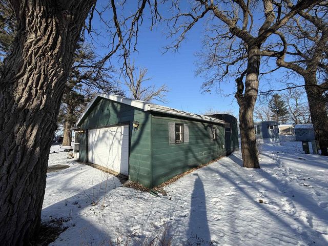 122 Falling Creek Circle, Janesville, WI 53548